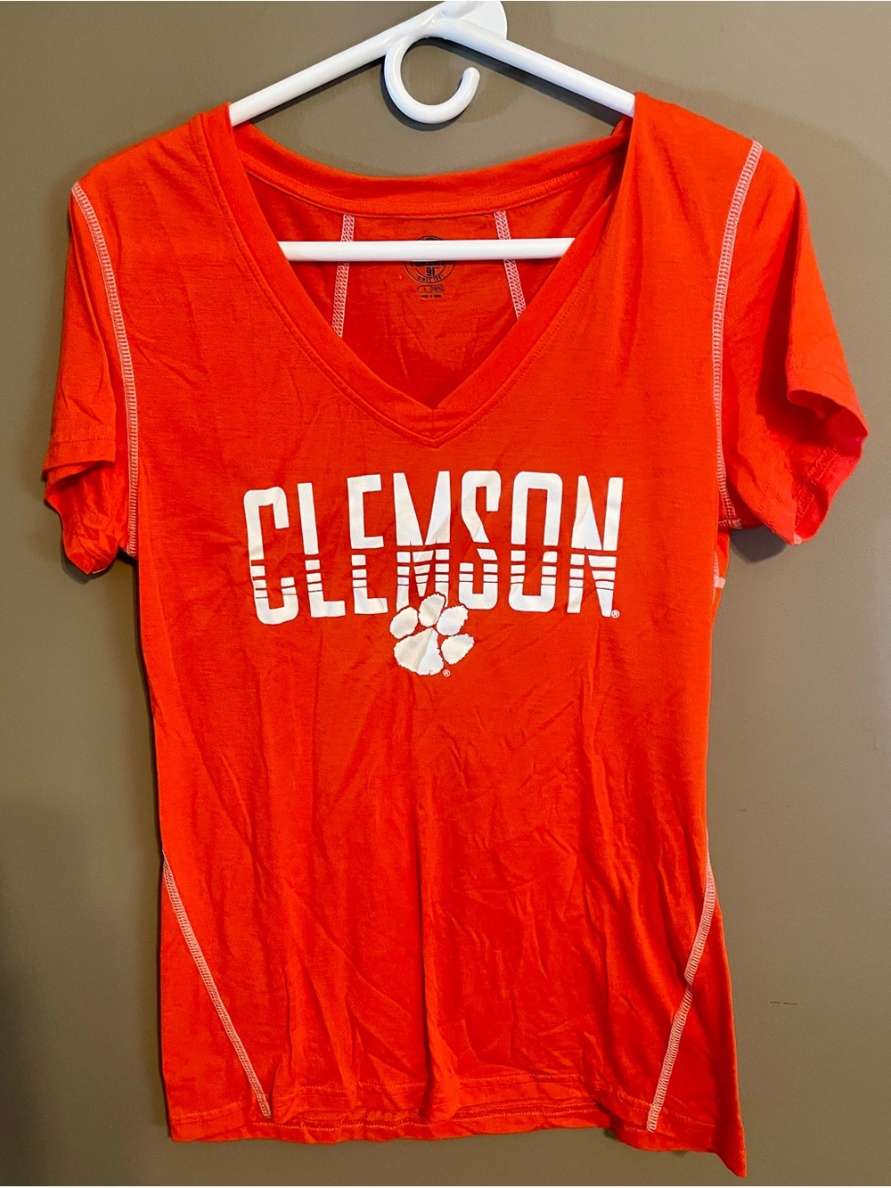 Clemson Women's Orange V-Neck Tee - Rivalry Threads - size L (12/14)